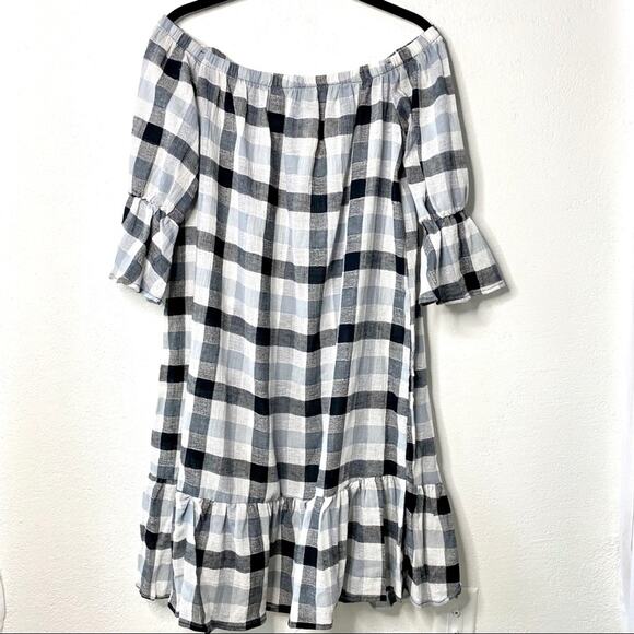 Love In Buffalo Check Off the Shoulder Dress Size Small - Picture 2 of 8